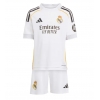 Real Madrid Hjemmedraktsett Barn 2025-26 Kortermet (+ Korte bukser) Real Madrid Hjemmedraktsett Barn 2025-26 Kortermet (+ Korte bukser)